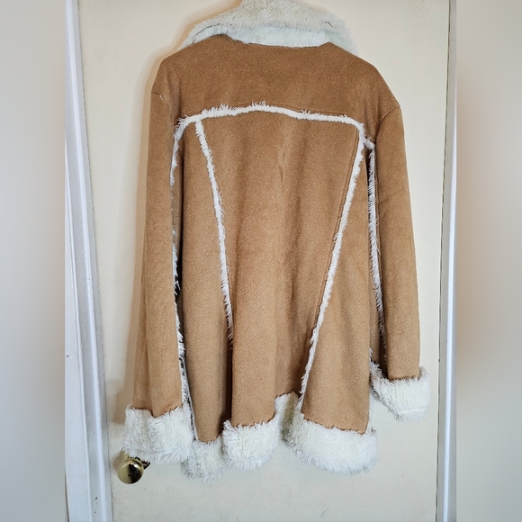 Disney Tinkerbell Jacket - Picture 5 of 7